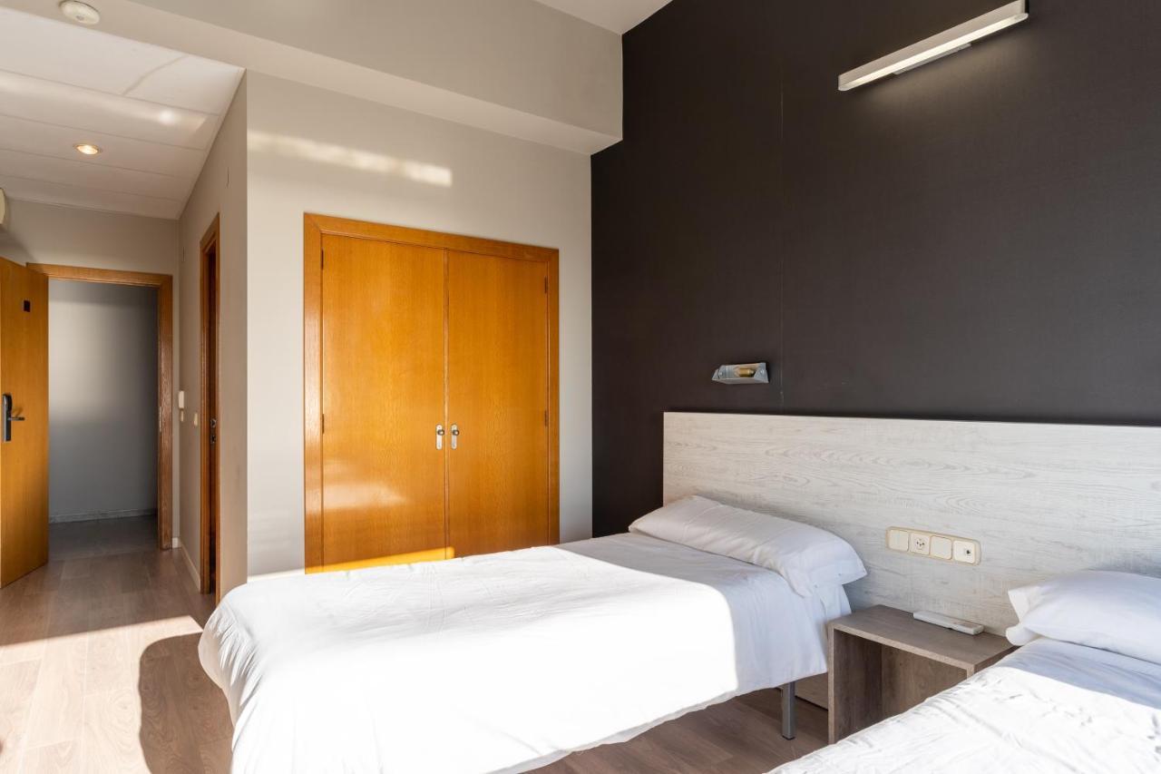 Costablanca Explore Hostel Sports & Events ลามารีนา ภายนอก รูปภาพ