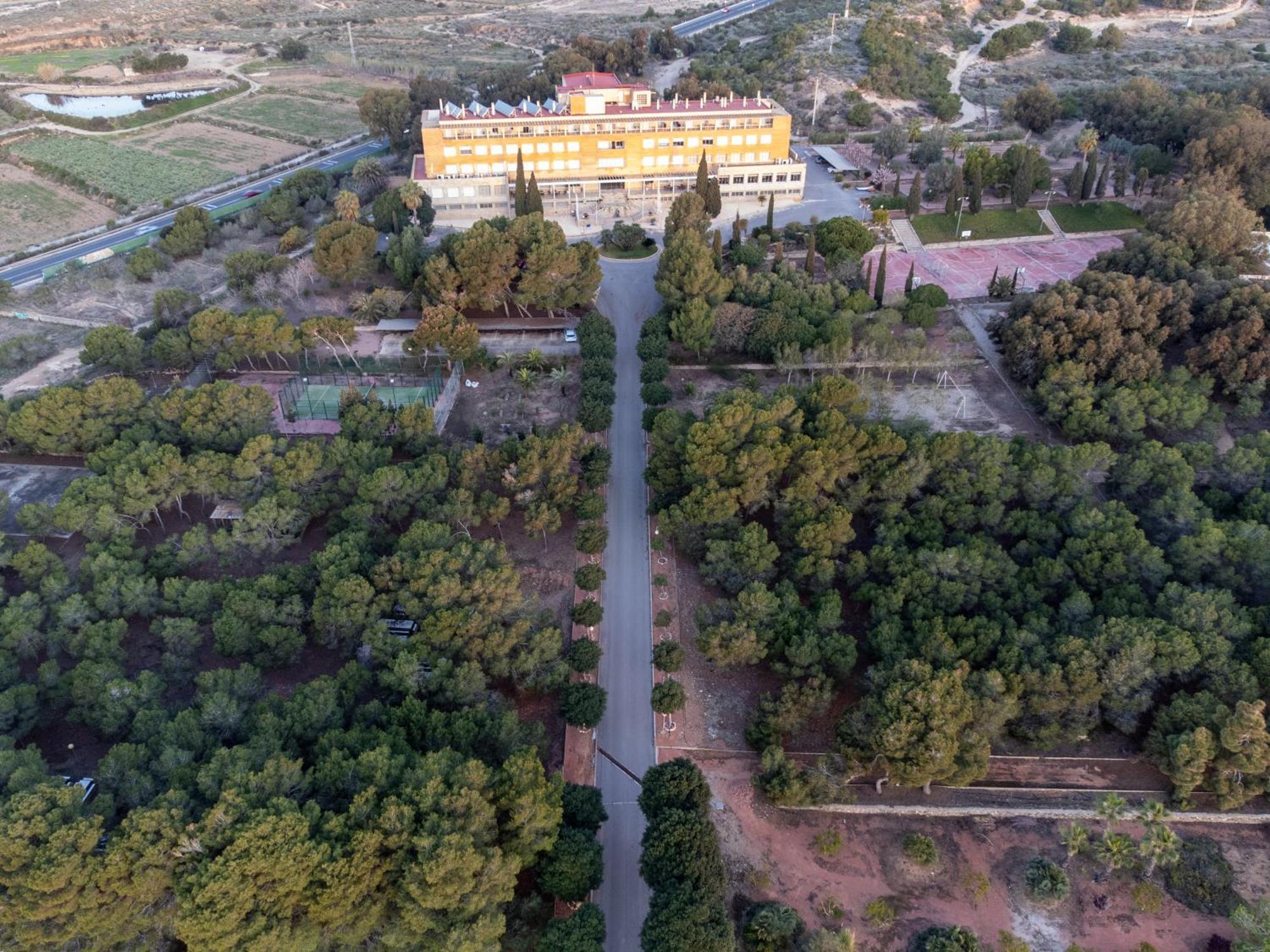 Costablanca Explore Hostel Sports & Events ลามารีนา ภายนอก รูปภาพ